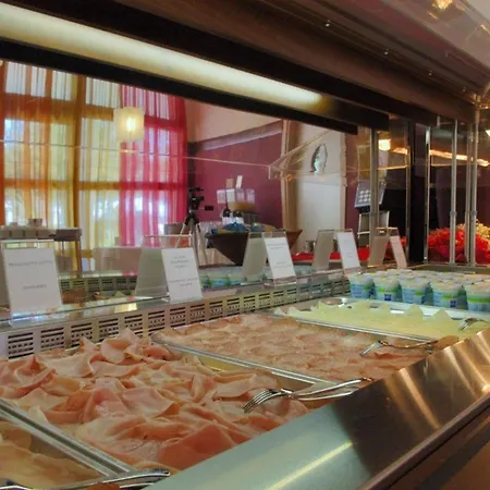 Апартаменты Seaside With Poolside Retreat *