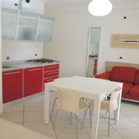 Appartamento Seaside With Poolside Retreat Bibione